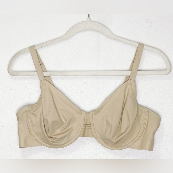 Wacoal At Ease Underwire Bra Nude 38C Adjustable Straps Full Coverage Seamless - Picture 2 of 5